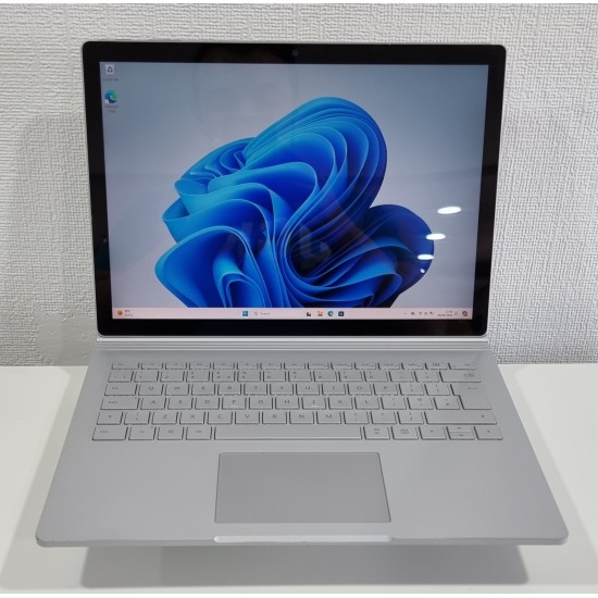 Microsoft Surface Book 2 13.3